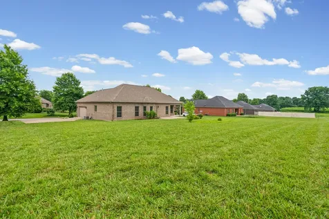 208 Lewis Bridge Way Hopkinsville KY 42240