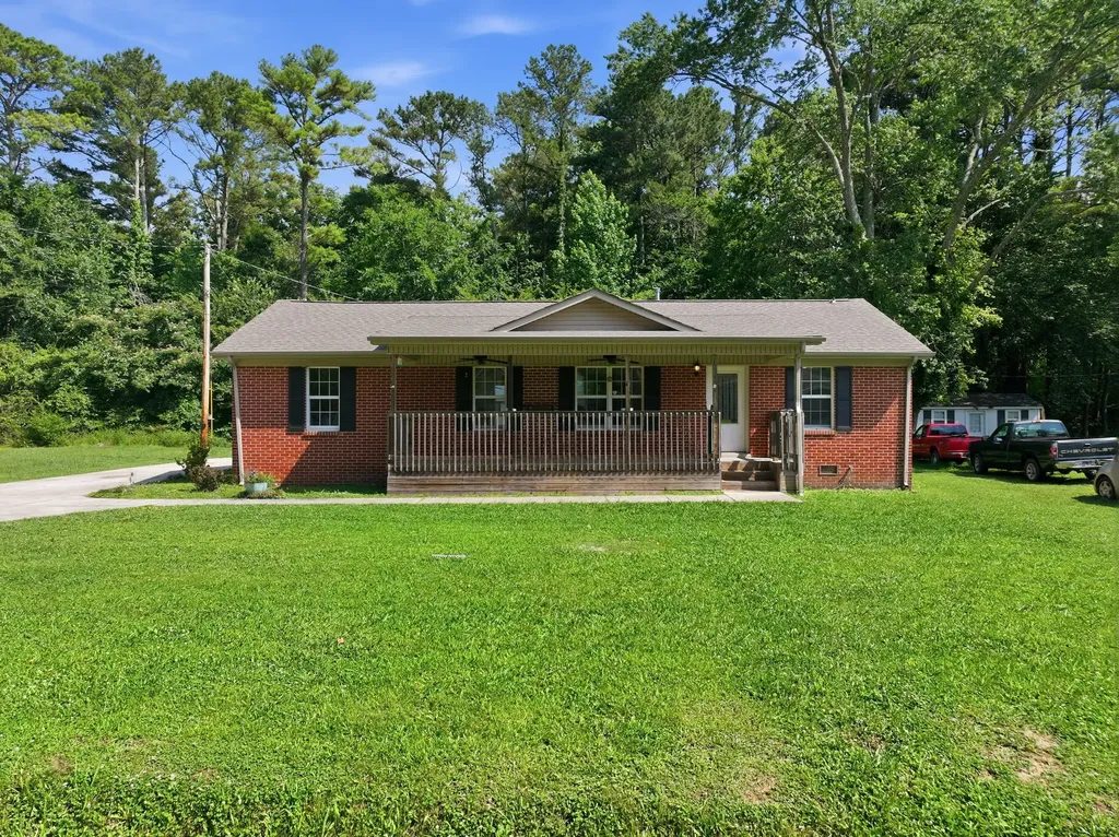 945 Mckellar Drive Tullahoma TN 37388