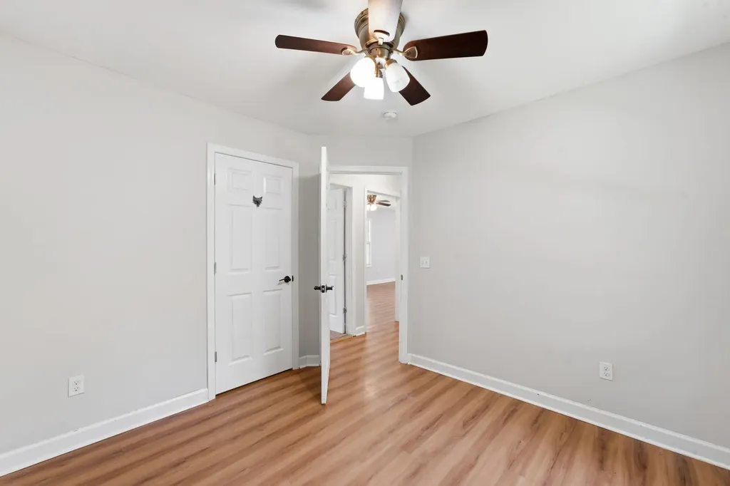 945 Mckellar Drive Tullahoma TN 37388