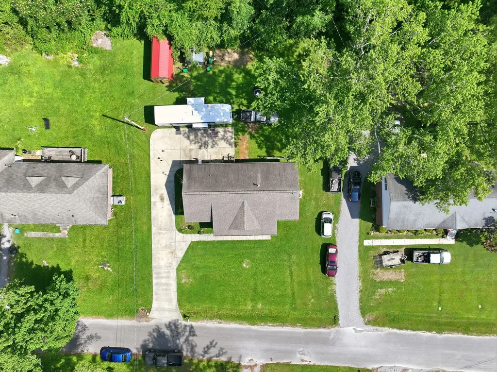 945 Mckellar Drive Tullahoma TN 37388