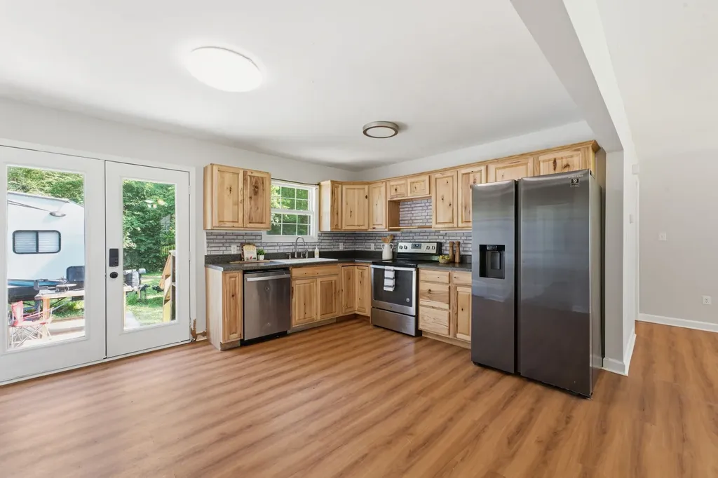 945 Mckellar Drive Tullahoma TN 37388