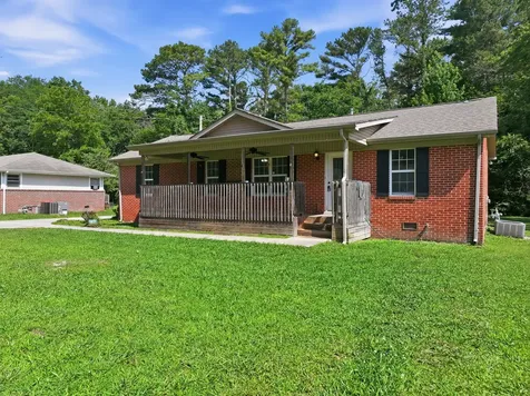 945 Mckellar Drive Tullahoma TN 37388