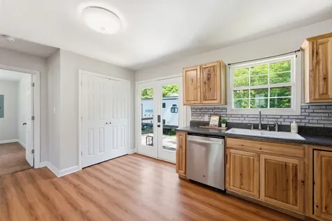 945 Mckellar Drive Tullahoma TN 37388