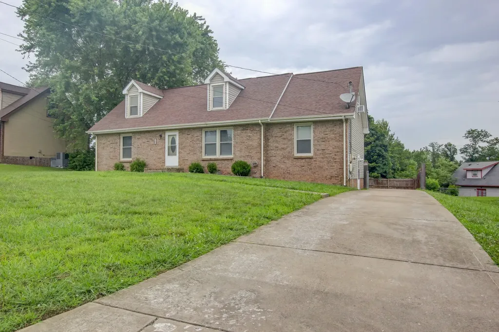 419 Spencer Lane Clarksville TN 37042