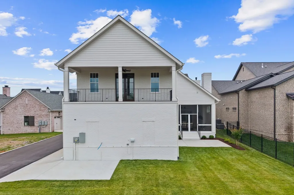 1304 Mcquiddy Road Nashville TN 37221