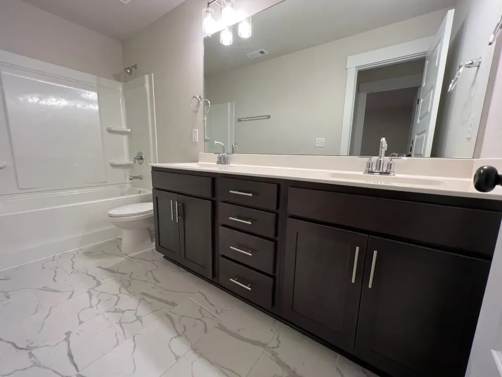 2402 Blue Heron Drive Murfreesboro TN 37128