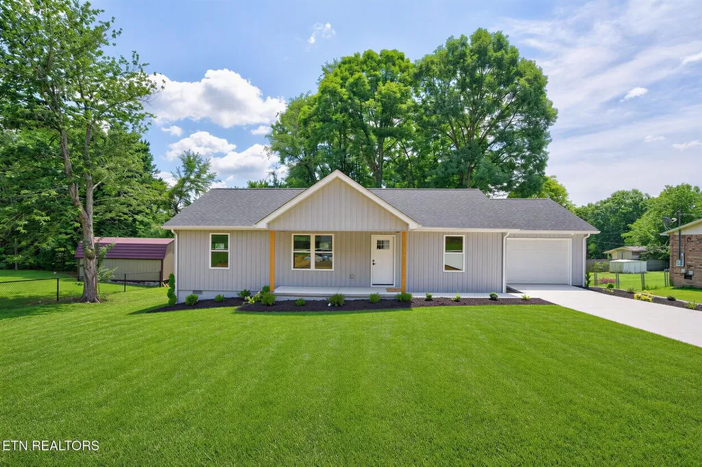 430 Rhododendron Circle Crossville TN 38555