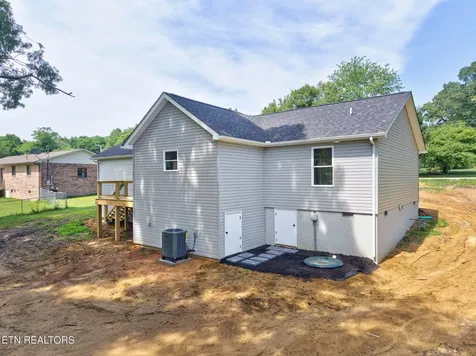 430 Rhododendron Circle Crossville TN 38555