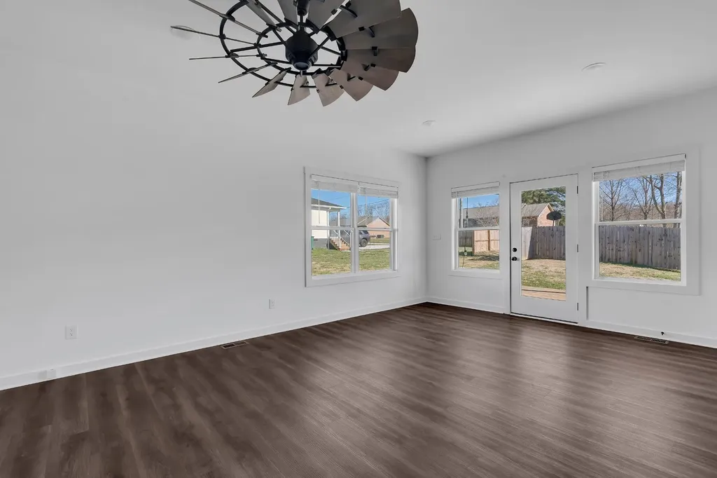 77 Duncan Lane Winchester TN 37398