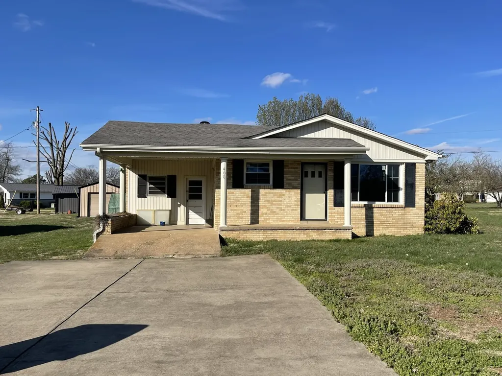 408 Birch Street Lafayette TN 37083