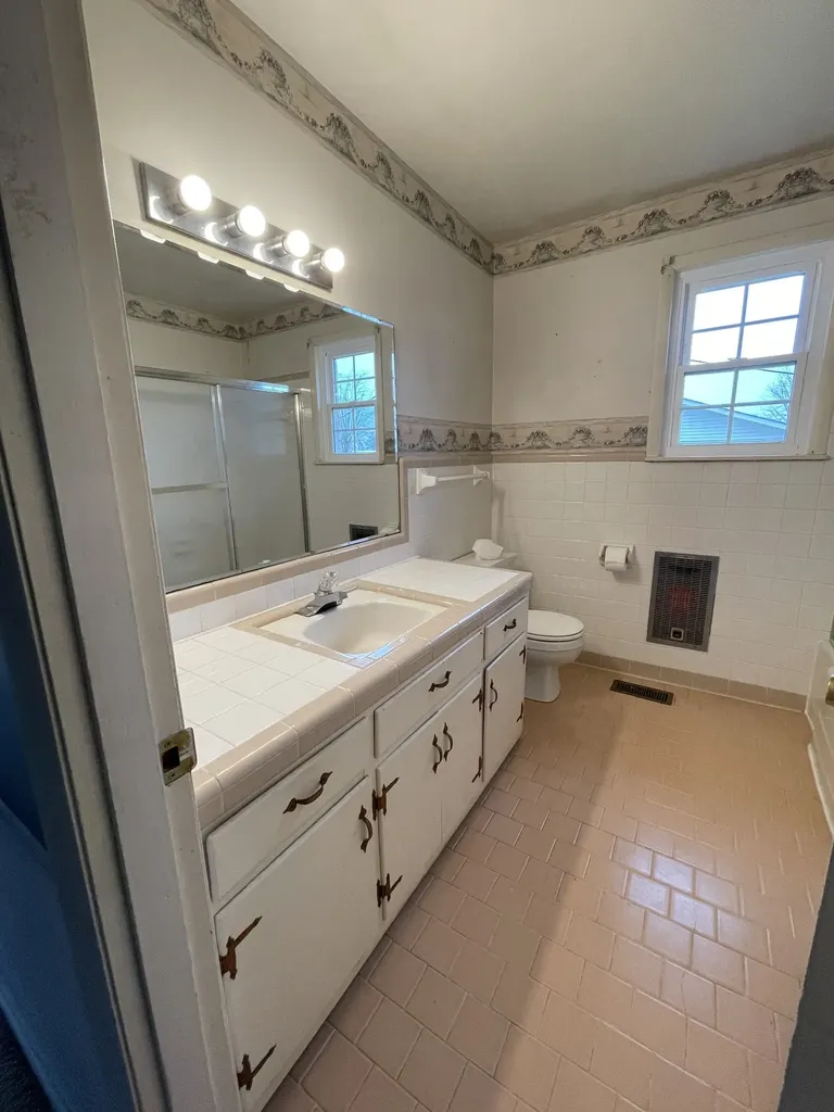 408 Birch Street Lafayette TN 37083