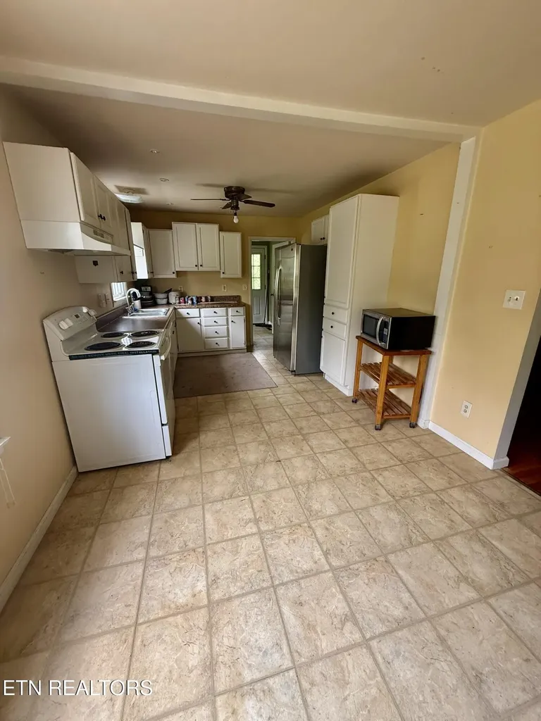 231 Airport Road Oliver Springs TN 37840