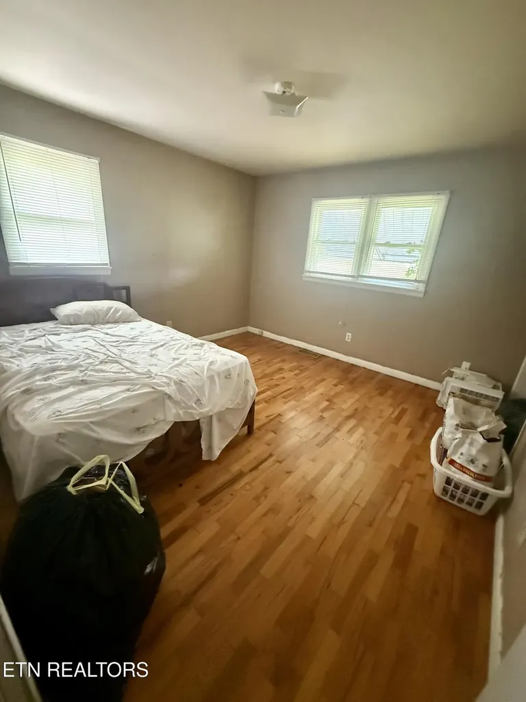 231 Airport Road Oliver Springs TN 37840