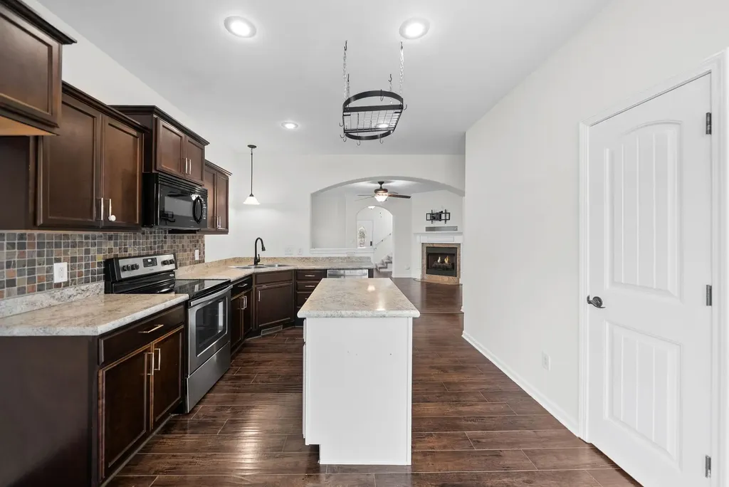 3756 Gray Fox Drive Clarksville TN 37040