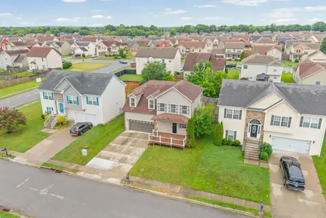 3756 Gray Fox Drive Clarksville TN 37040