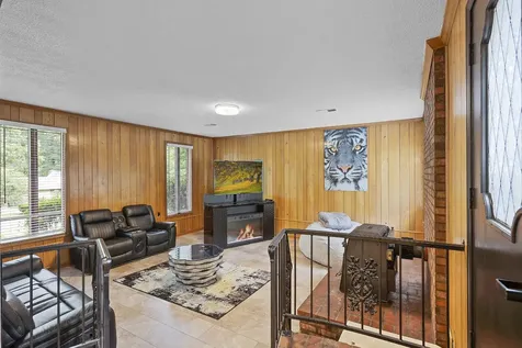 14 Hummingbird Cove Jackson TN 38305