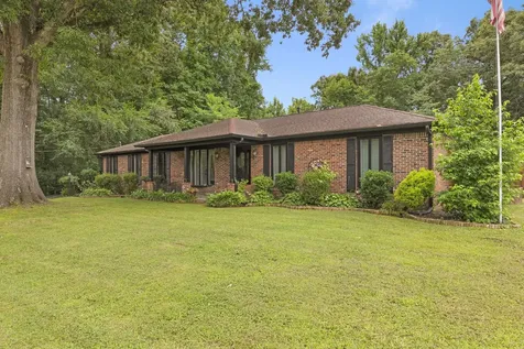 14 Hummingbird Cove Jackson TN 38305