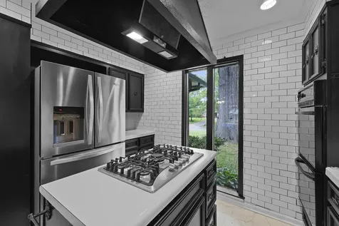 14 Hummingbird Cove Jackson TN 38305