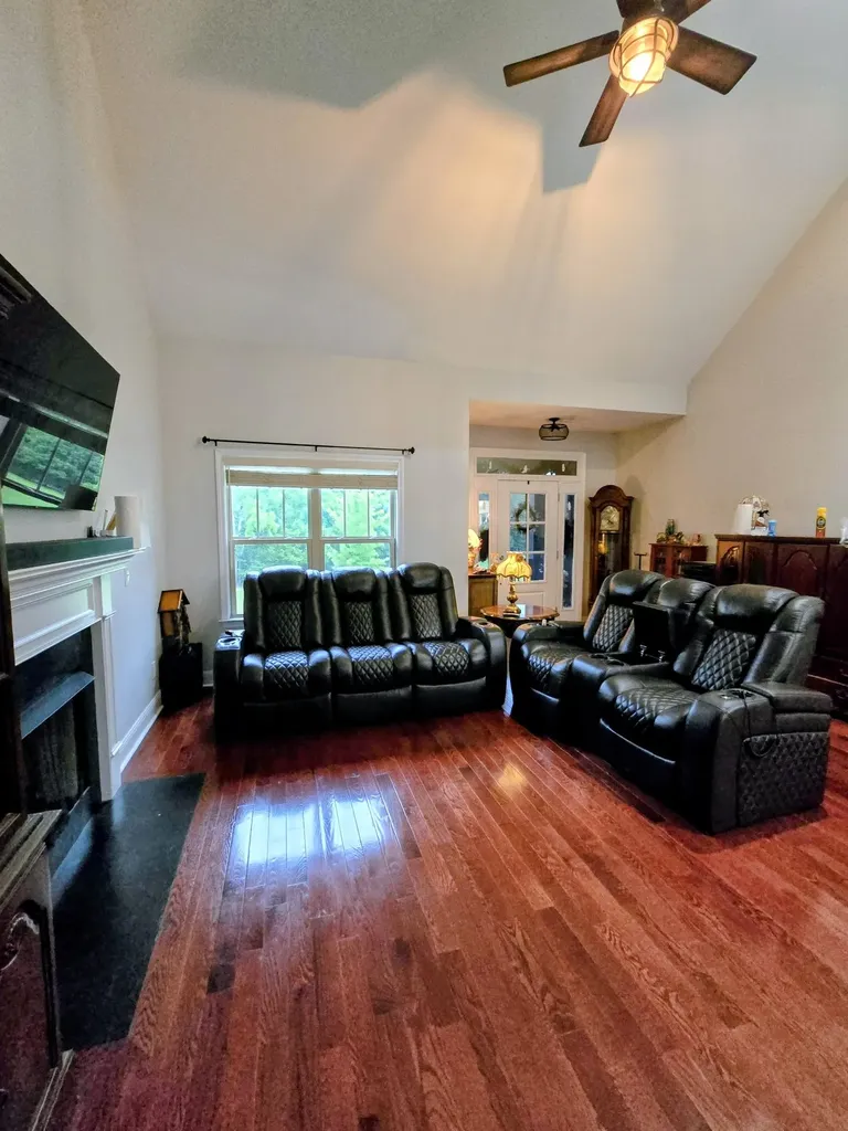 104 Yates Drive Bon Aqua TN 37025