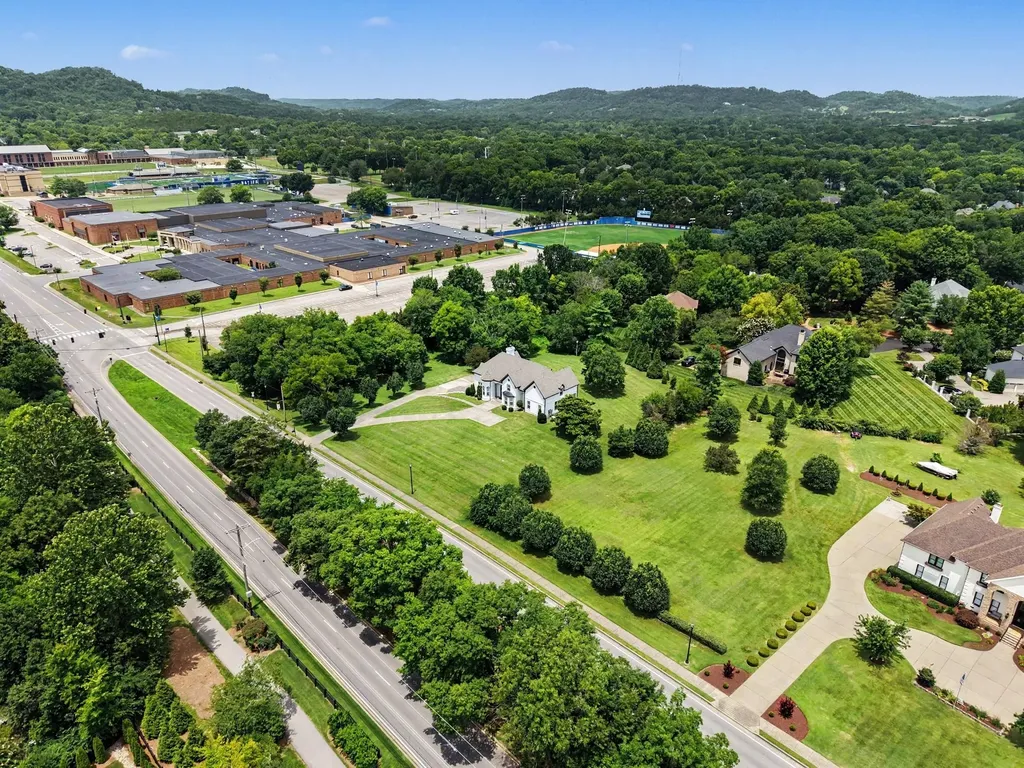 5280 Murray Lane Brentwood TN 37027