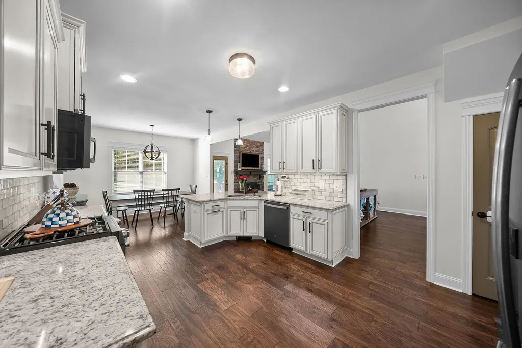 251 Harrowgate Drive Clarksville TN 37043