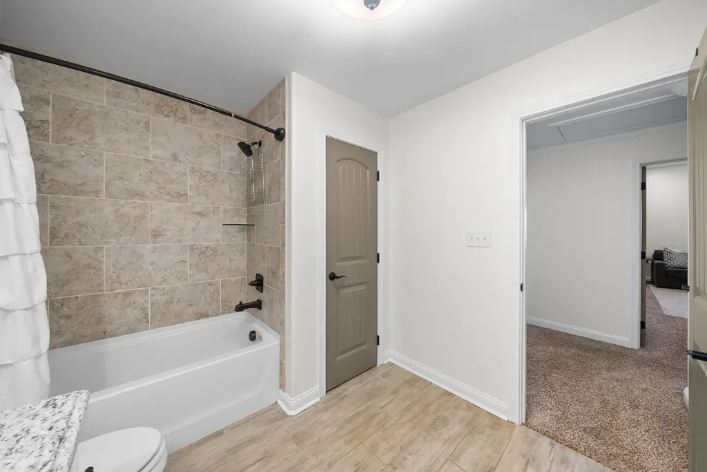 251 Harrowgate Drive Clarksville TN 37043