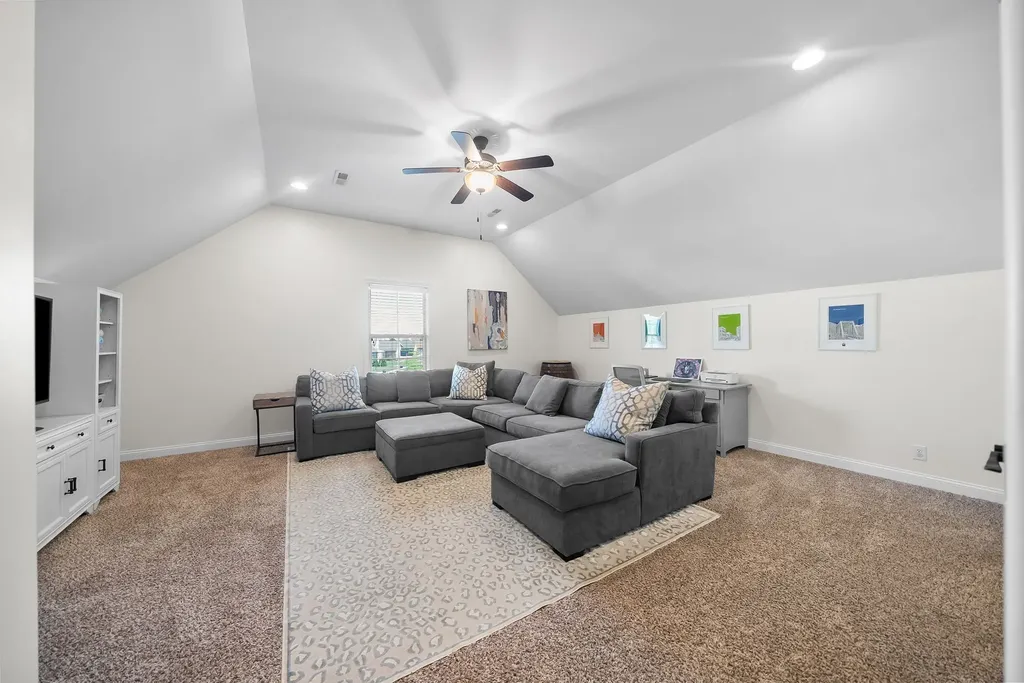 251 Harrowgate Drive Clarksville TN 37043
