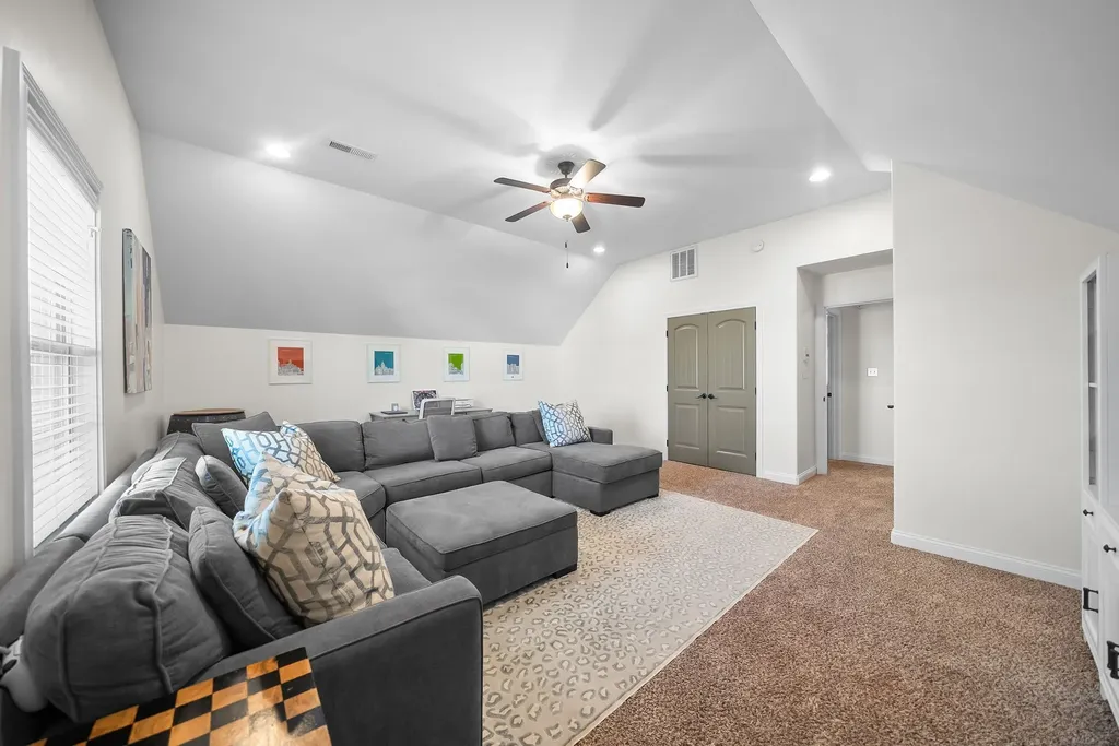 251 Harrowgate Drive Clarksville TN 37043