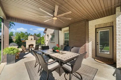 251 Harrowgate Drive Clarksville TN 37043