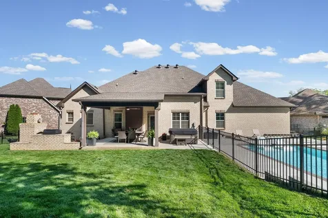 251 Harrowgate Drive Clarksville TN 37043