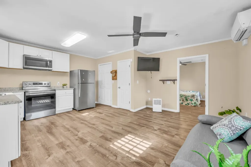 28 Hayes Street Clarksville TN 37040