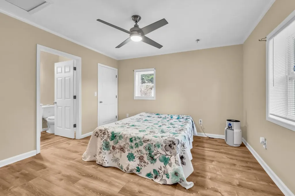 28 Hayes Street Clarksville TN 37040