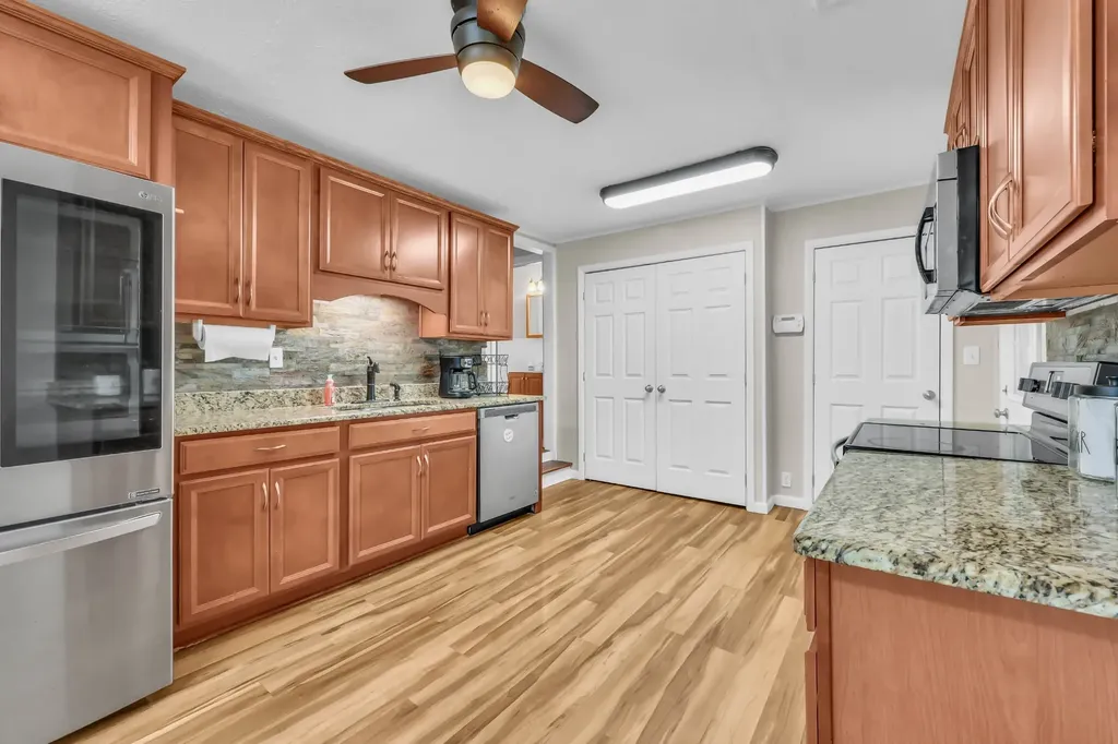 28 Hayes Street Clarksville TN 37040