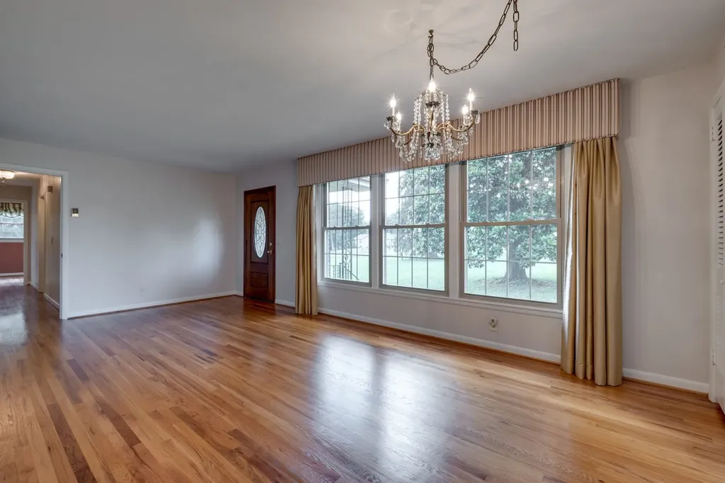182 Cherokee Road Hendersonville TN 37075