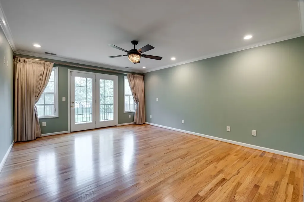 182 Cherokee Road Hendersonville TN 37075