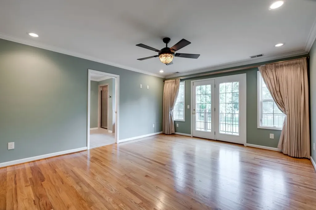 182 Cherokee Road Hendersonville TN 37075