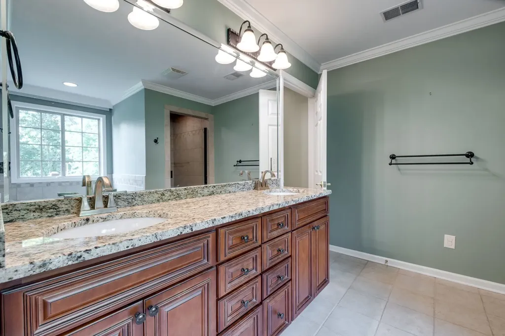 182 Cherokee Road Hendersonville TN 37075