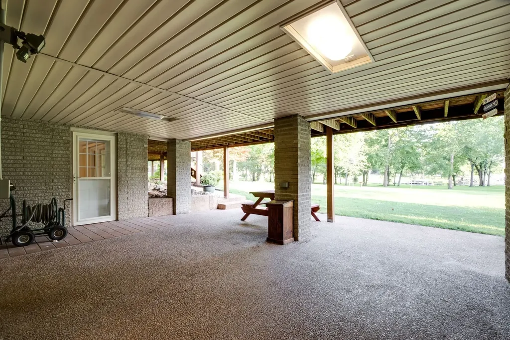 182 Cherokee Road Hendersonville TN 37075