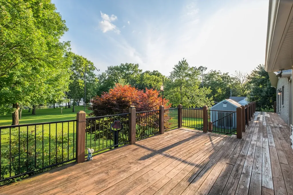 182 Cherokee Road Hendersonville TN 37075