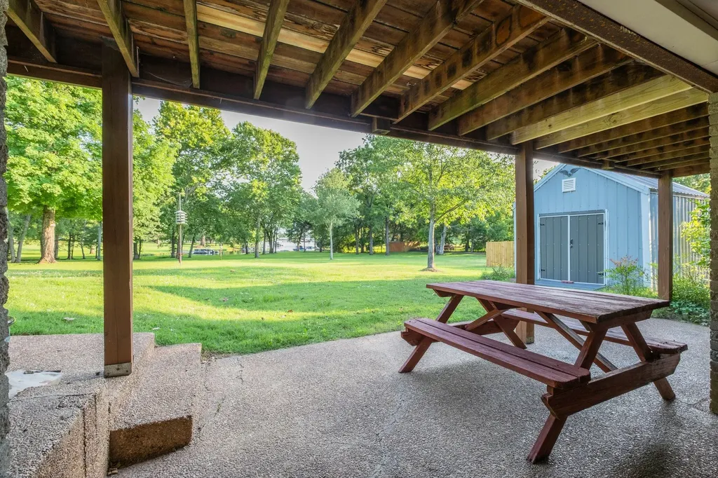 182 Cherokee Road Hendersonville TN 37075