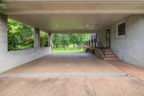 182 Cherokee Road Hendersonville TN 37075