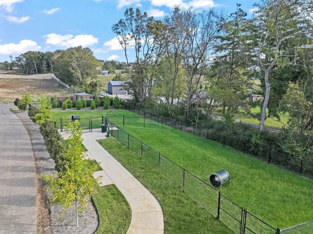 2958 Peaceful Valley Drive Columbia TN 38401