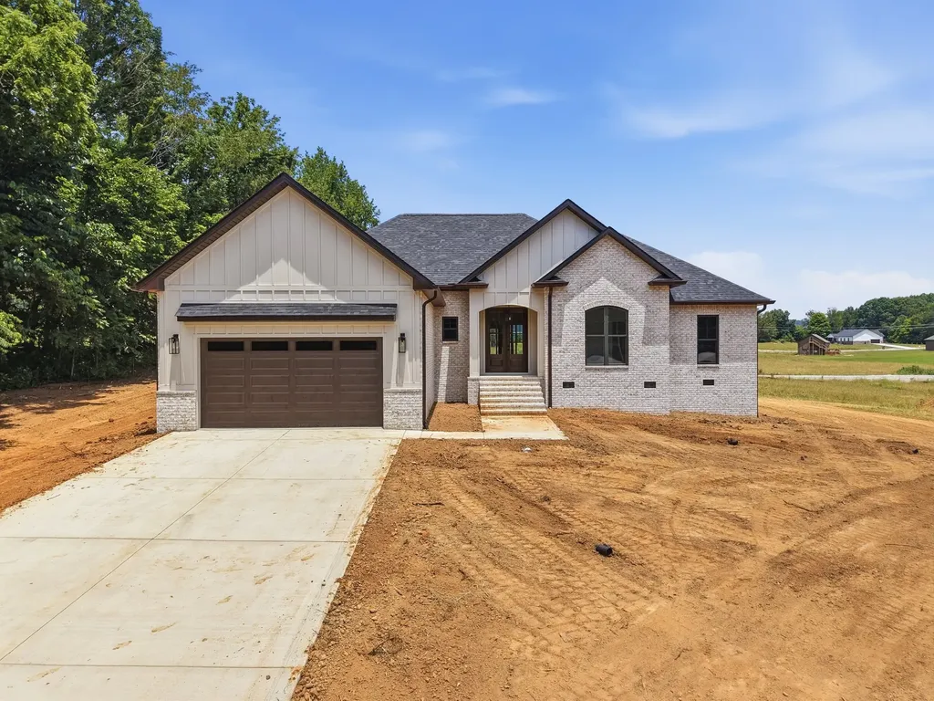 150 E Mccormick Road Livingston TN 38570
