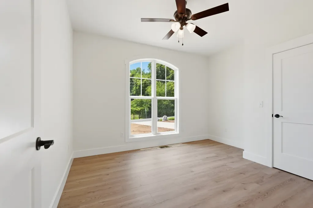 150 E Mccormick Road Livingston TN 38570