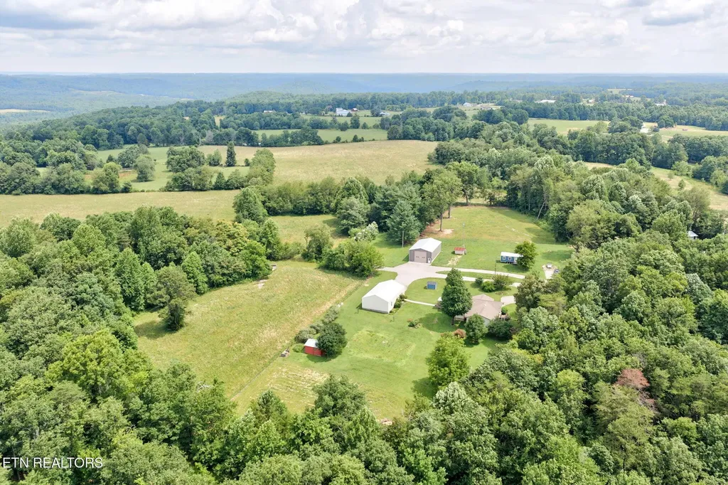 129 Melton Lane Monterey TN 38574
