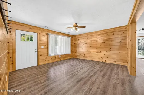 129 Melton Lane Monterey TN 38574