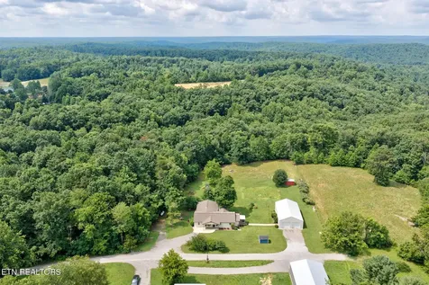 129 Melton Lane Monterey TN 38574