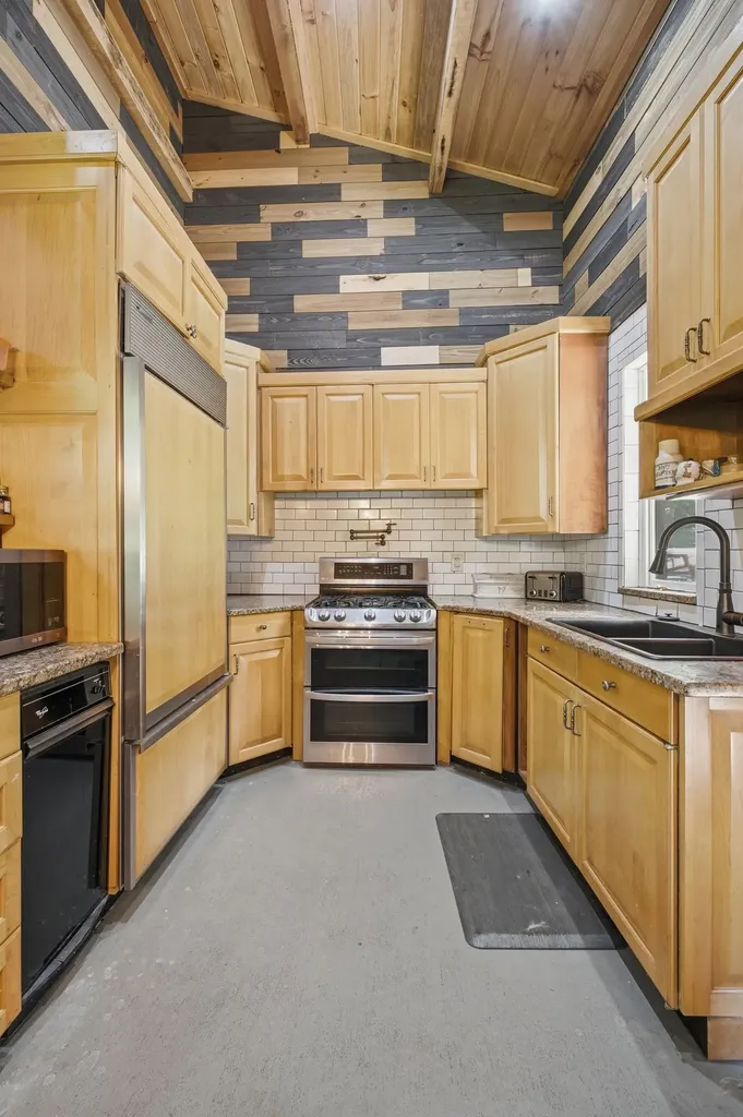 2946 Beulah Church Road Arrington TN 37014
