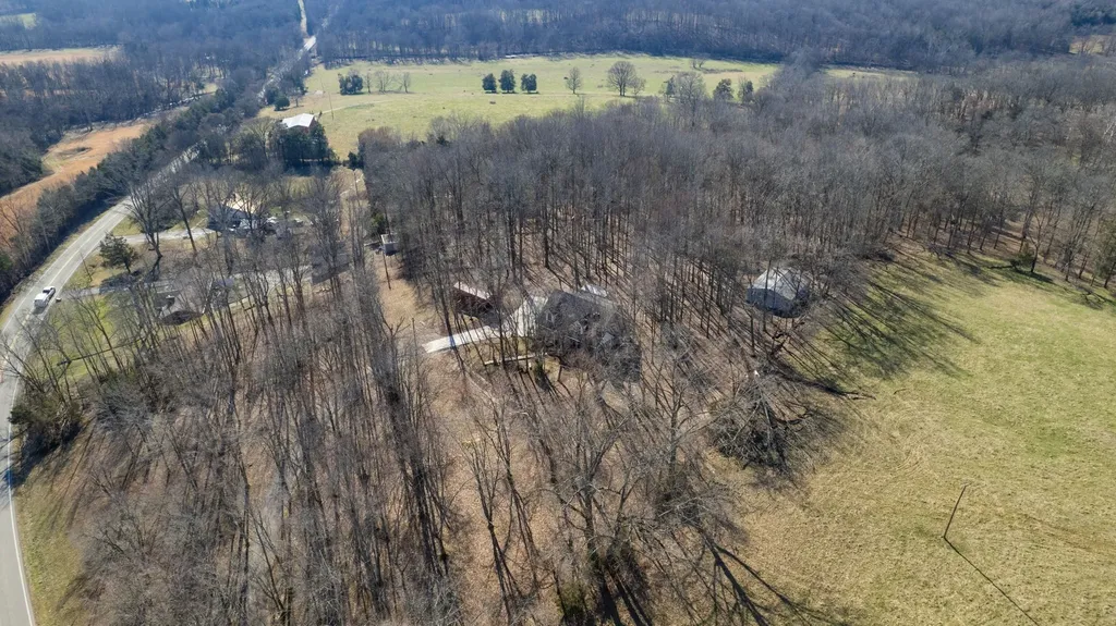 3883 Dobbins Pike Portland TN 37148