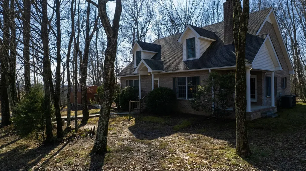 3883 Dobbins Pike Portland TN 37148